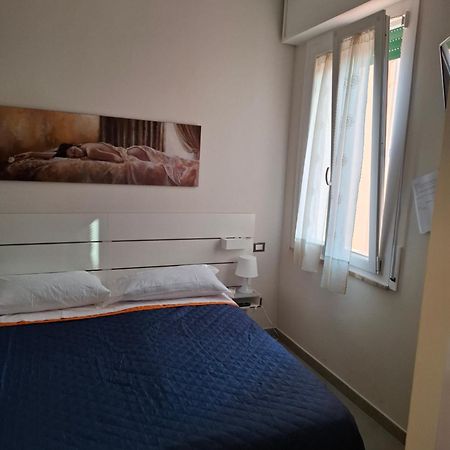 Fare Bnb - Room Del Parco เรจโจเอมิเลีย ภายนอก รูปภาพ