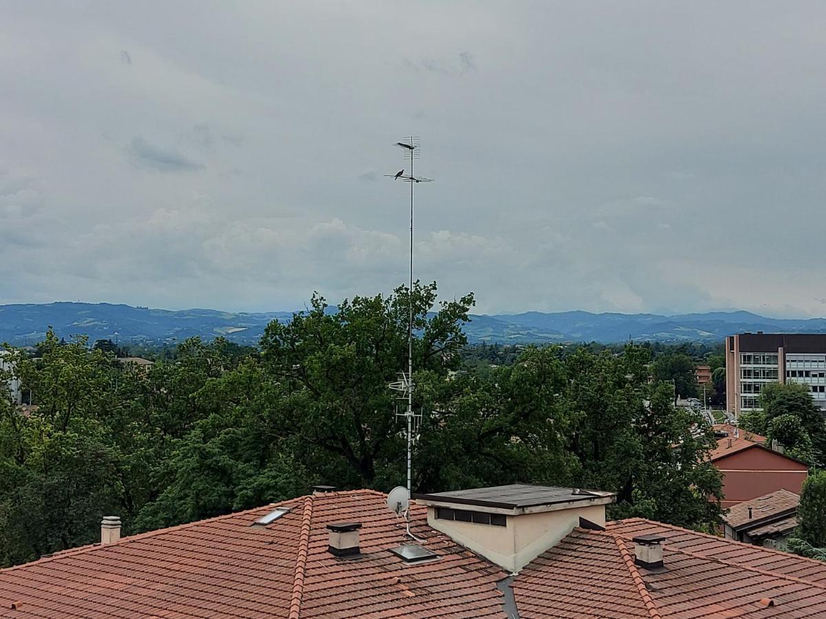 Fare Bnb - Room Del Parco เรจโจเอมิเลีย ภายนอก รูปภาพ