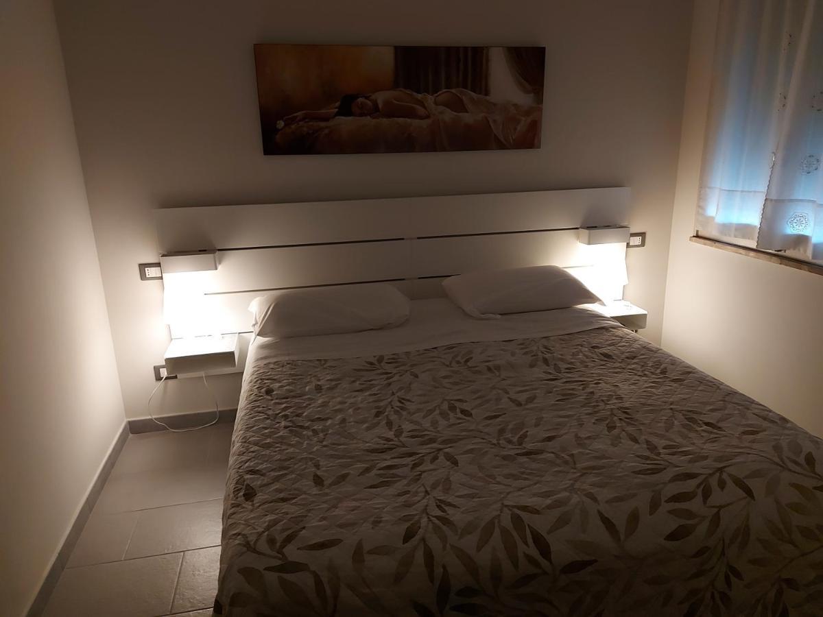Fare Bnb - Room Del Parco เรจโจเอมิเลีย ภายนอก รูปภาพ