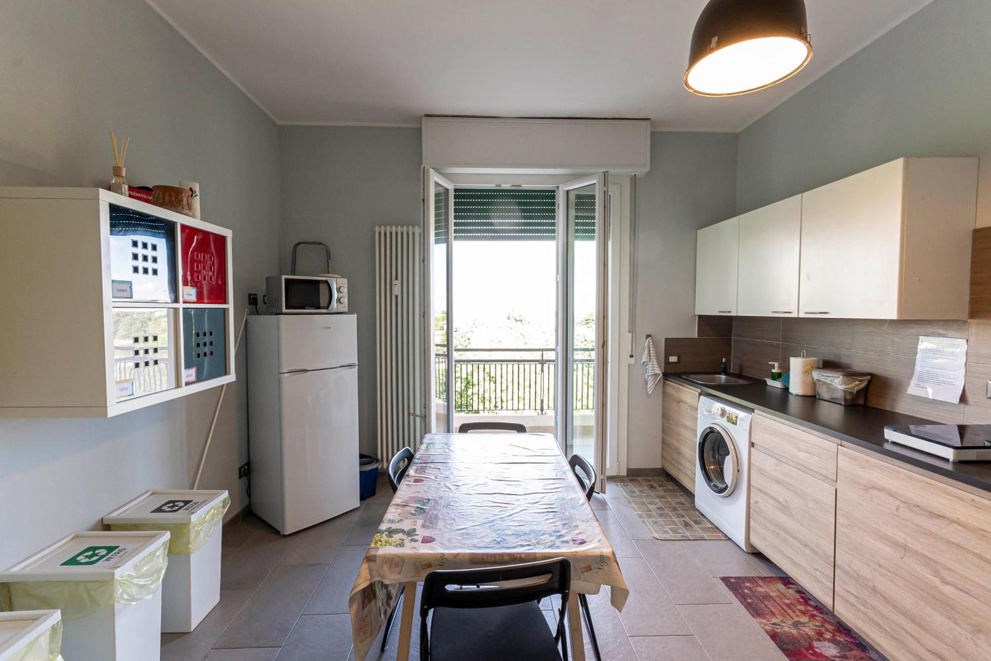 Fare Bnb - Room Del Parco เรจโจเอมิเลีย ภายนอก รูปภาพ
