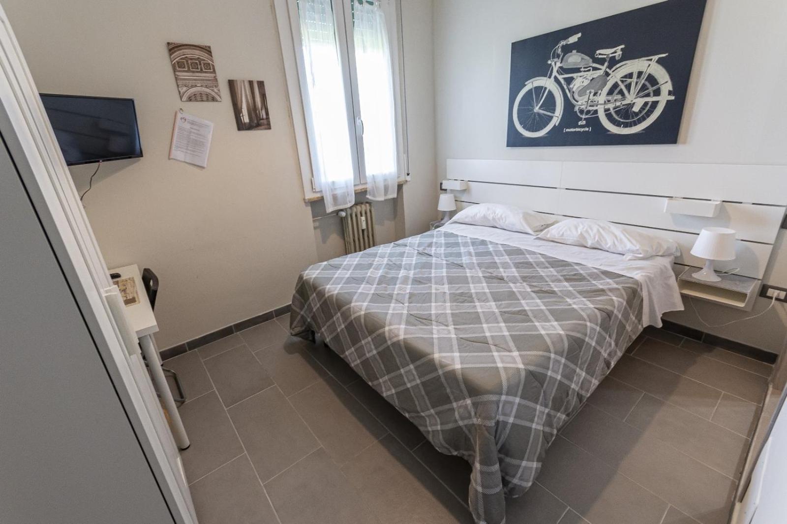 Fare Bnb - Room Del Parco เรจโจเอมิเลีย ภายนอก รูปภาพ