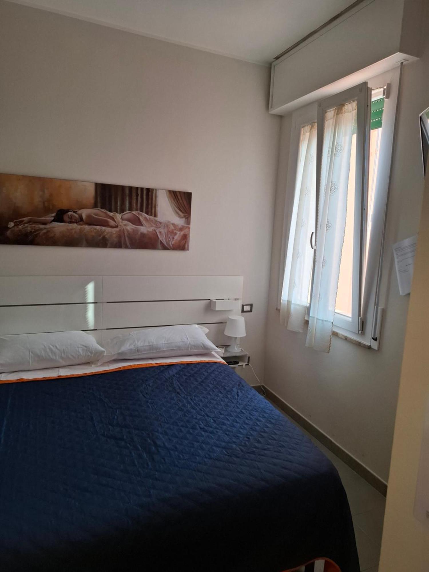 Fare Bnb - Room Del Parco เรจโจเอมิเลีย ภายนอก รูปภาพ